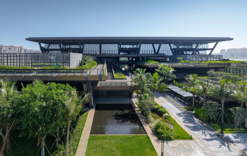 Haikou Workers Activity Center by CADG