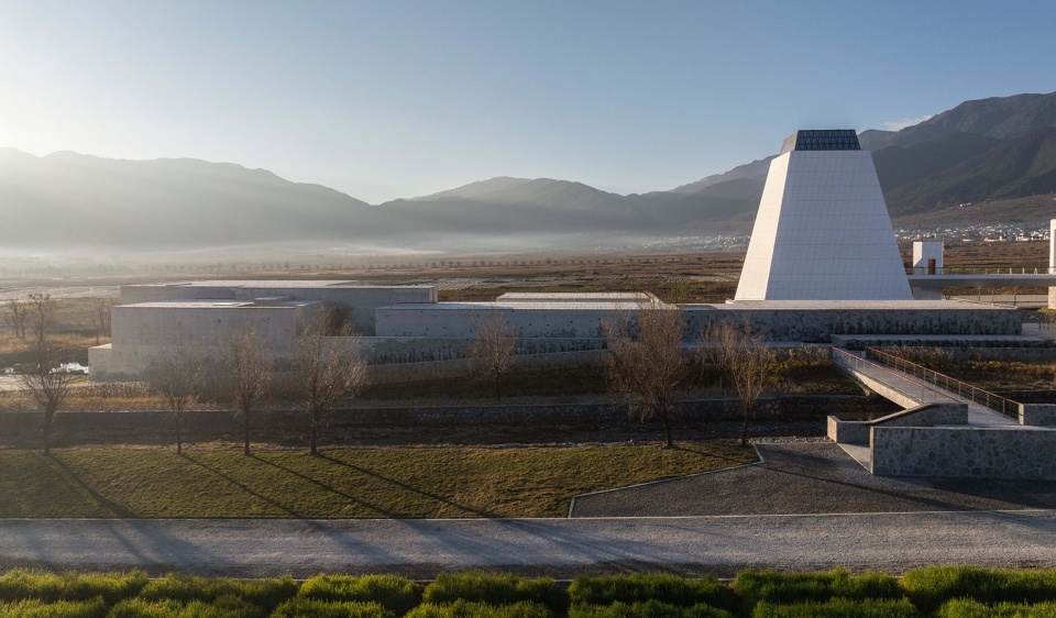 diageo yuntuo complex by oli