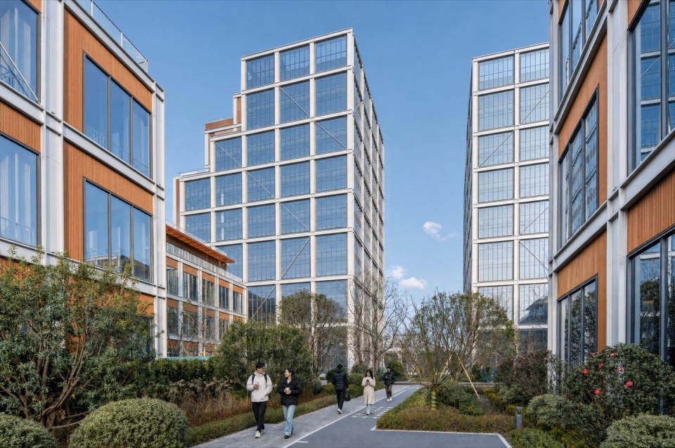 greentown thinkworks by lycs gla