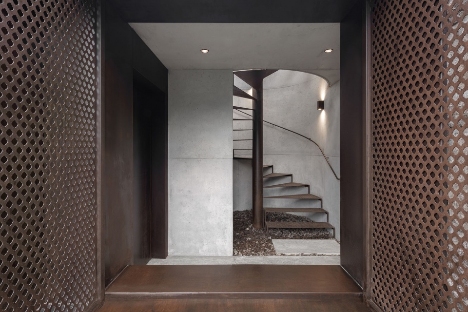 BÜROATELIER ED by Architekt Daniel Ellecosta