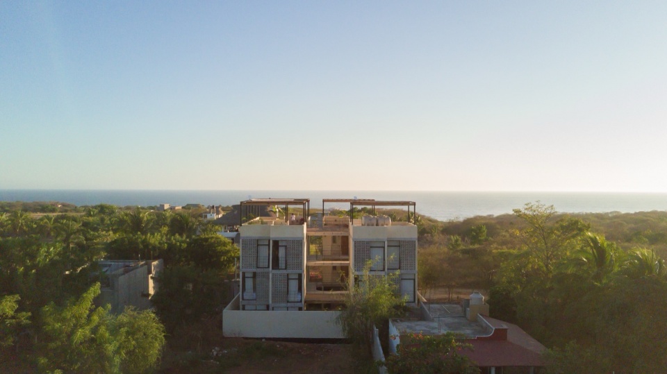 Casa Kame by ESTUDIO ZERO