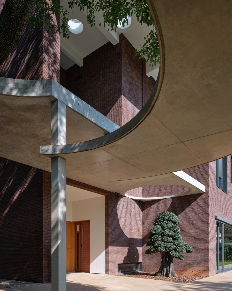 Chen Residence Changsha by Leeko Architects