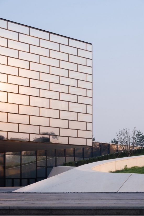 Luxian Ancient City Site Museum by BIAD Li Yinong Studio