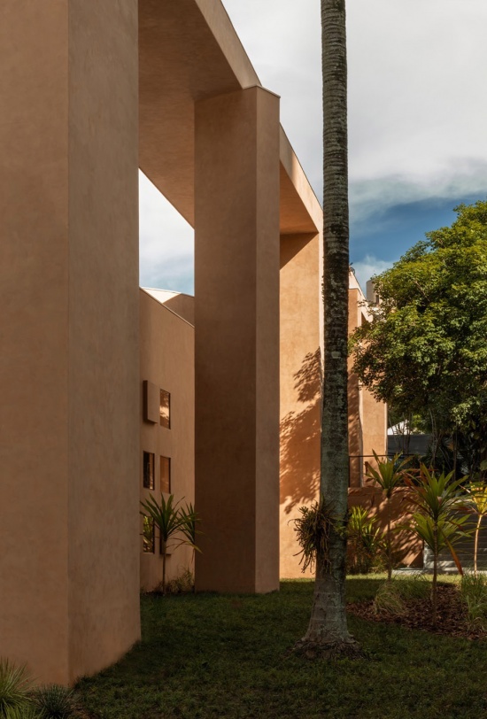 Sofia Pavilion by Leonardo Zanatta Arquitetura