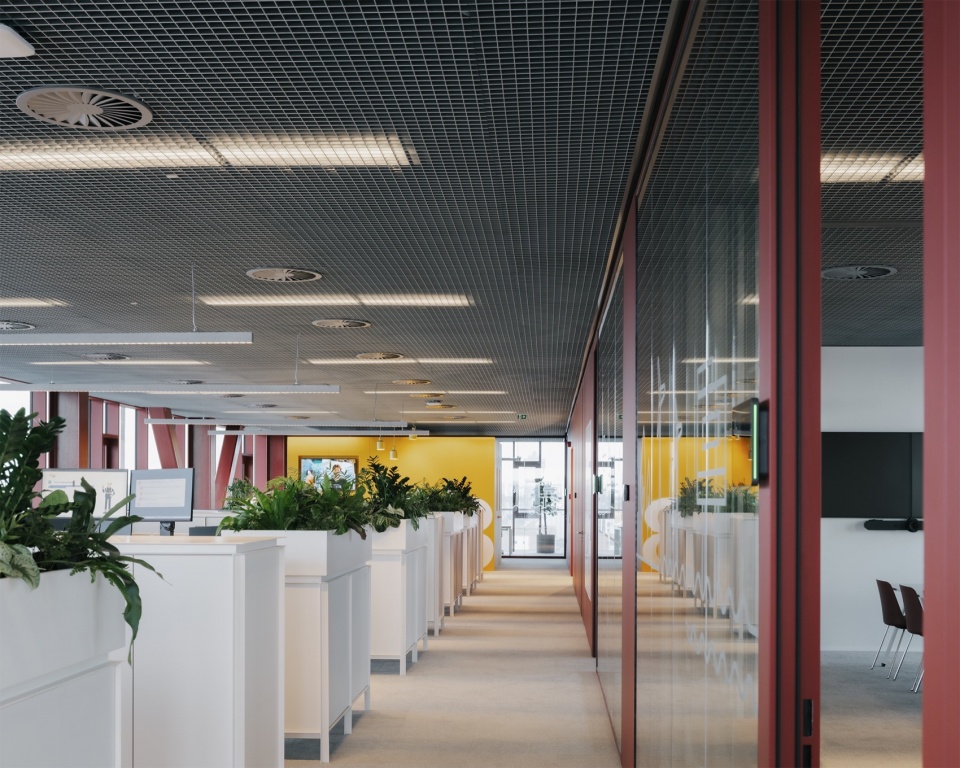 Elia Groups Service Center by OYO Architects