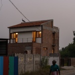 门槛之家，印度 / Madras Spaces