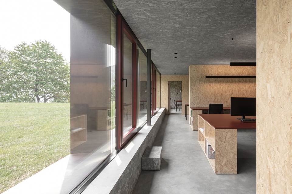 BÜROATELIER ED by Architekt Daniel Ellecosta