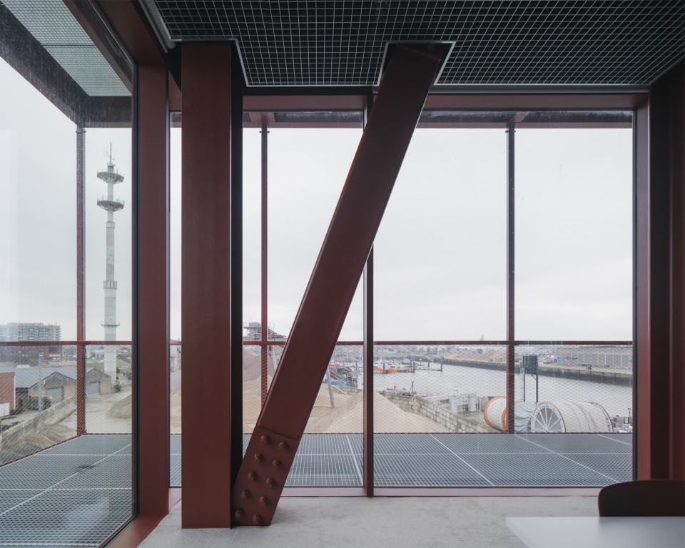 Elia Groups Service Center by OYO Architects