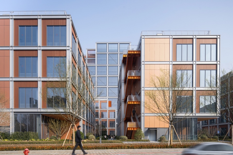 greentown thinkworks by lycs gla
