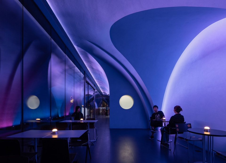 luminous tunnel dos restaurant by mars studio