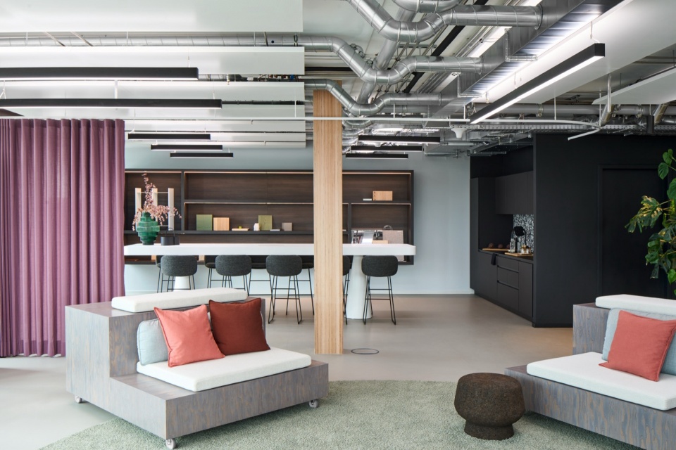 Dockyard Lobbies by Ippolito Fleitz Group