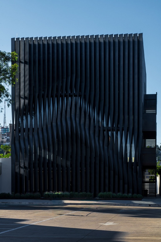 torre negra by jonathan corral arquitectos
