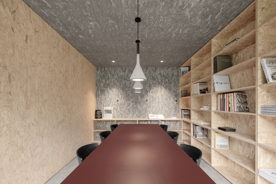BÜROATELIER ED by Architekt Daniel Ellecosta