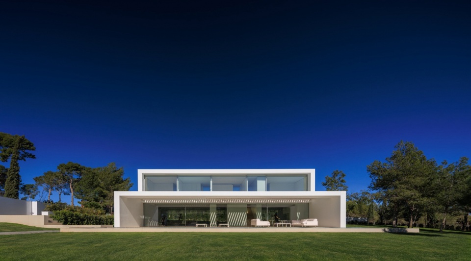 NIU N320 by Fran Silvestre Arquitectos