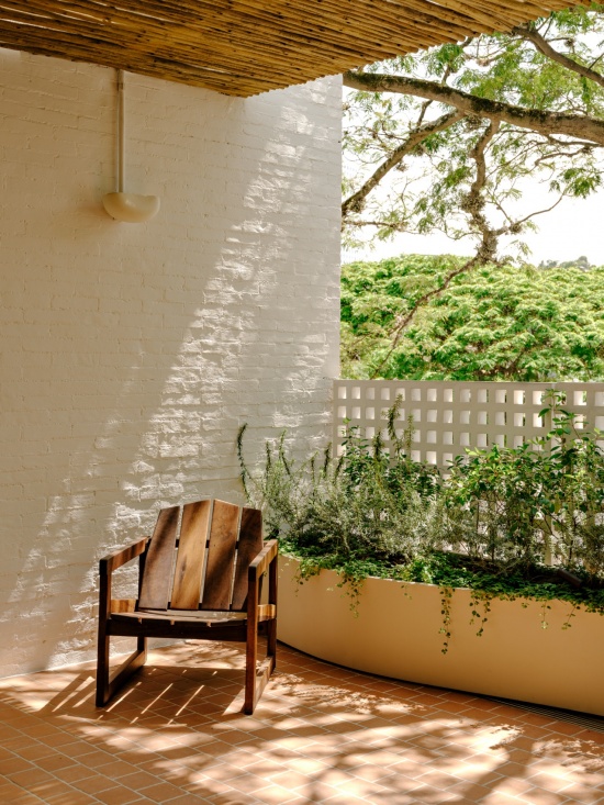 cinco house by memola estudio