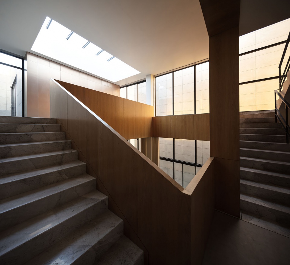 House Between Walls by Studio Urban Form Objects