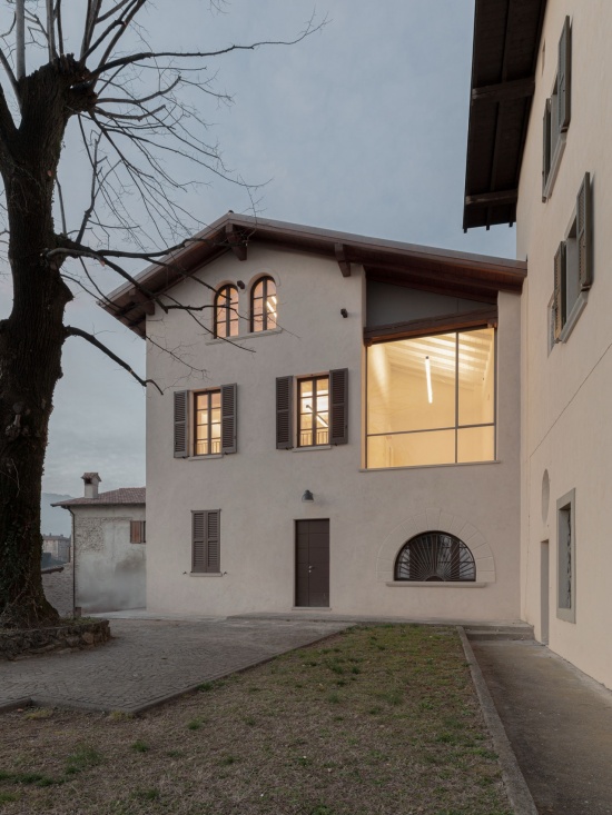 recovery of the body west of villa dellamicizia by invernizzi gaffuri architetti associati