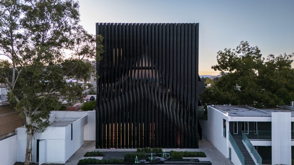 torre negra by jonathan corral arquitectos
