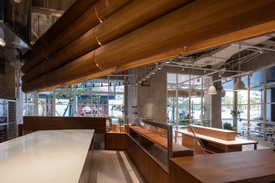 Giant Mama Bixiang Chuxiang Lane by Whatever Design Office