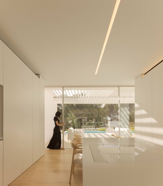 NIU N320 by Fran Silvestre Arquitectos