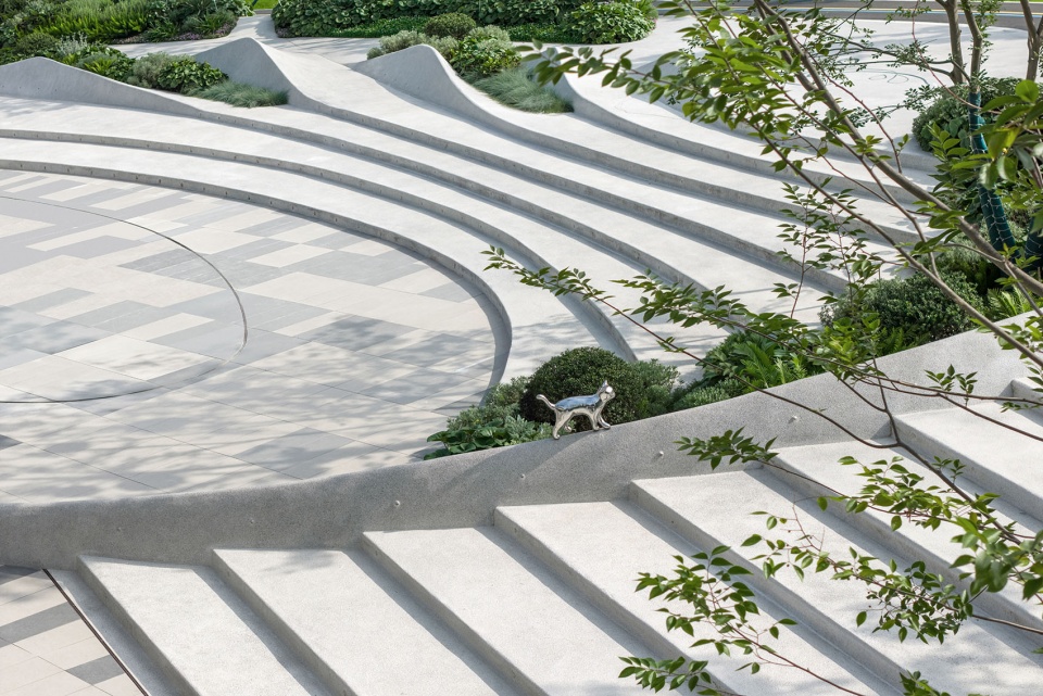 The Splash Plaza Sparked by Urban Energy