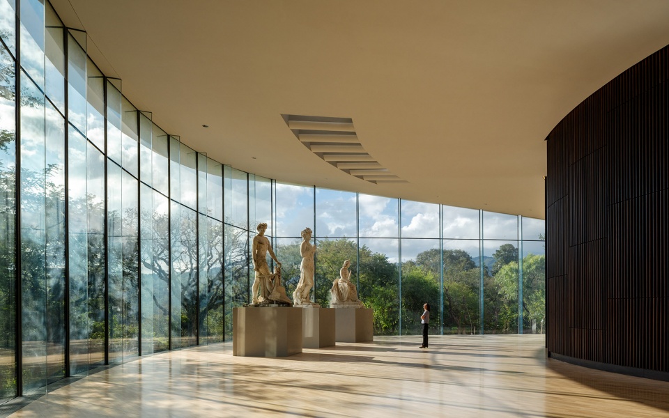 lola mora cultural center by pelli clarke partners