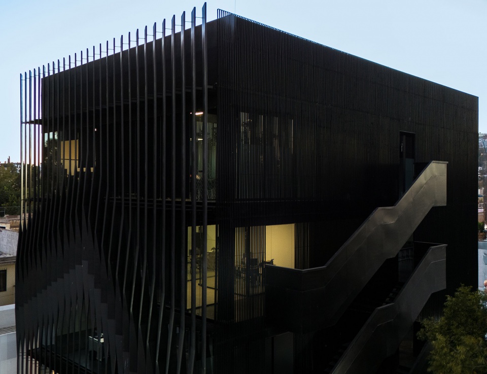 torre negra by jonathan corral arquitectos