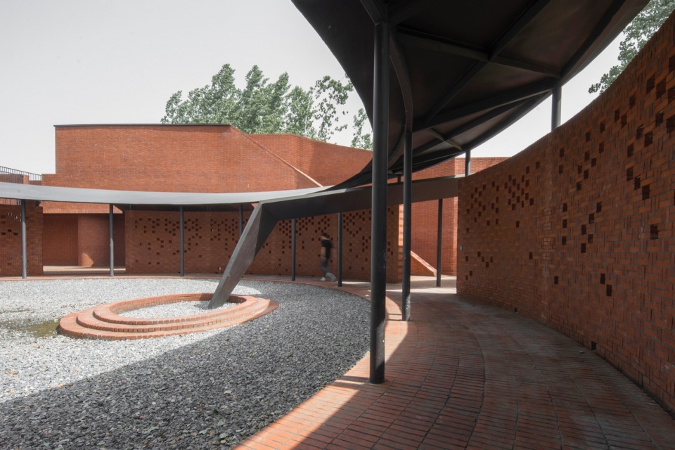 Yunzhai Community Center China by SUP Atelier of THAD
