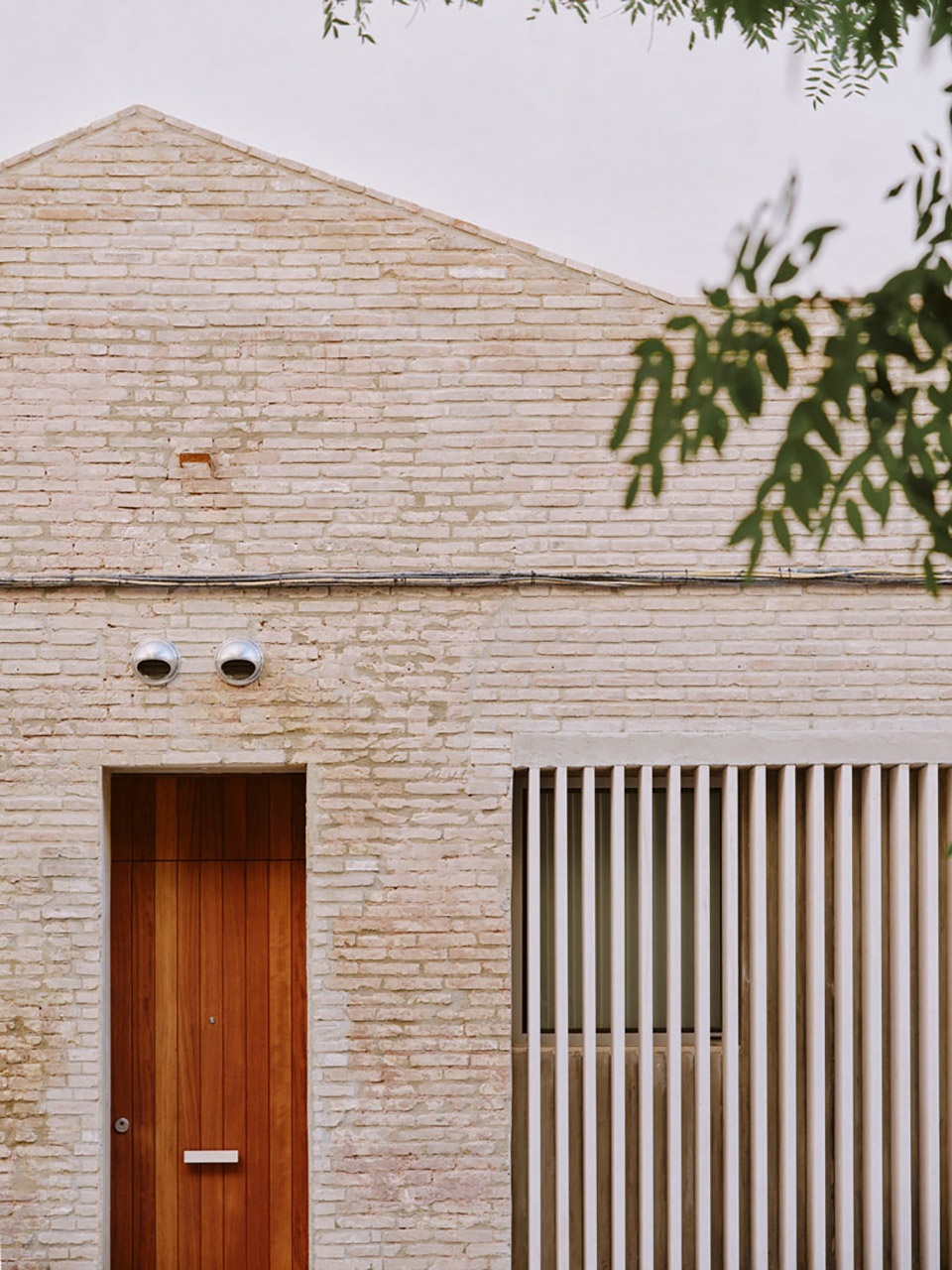 nested house by iterare arquitectos