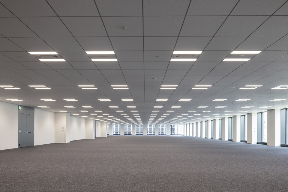 yaesu daibiru building by nikken sekki