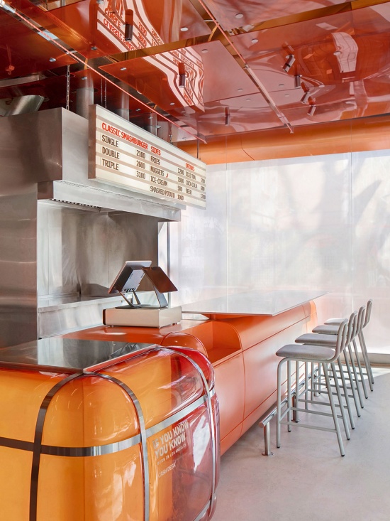 iykyk smashburger by da bureau