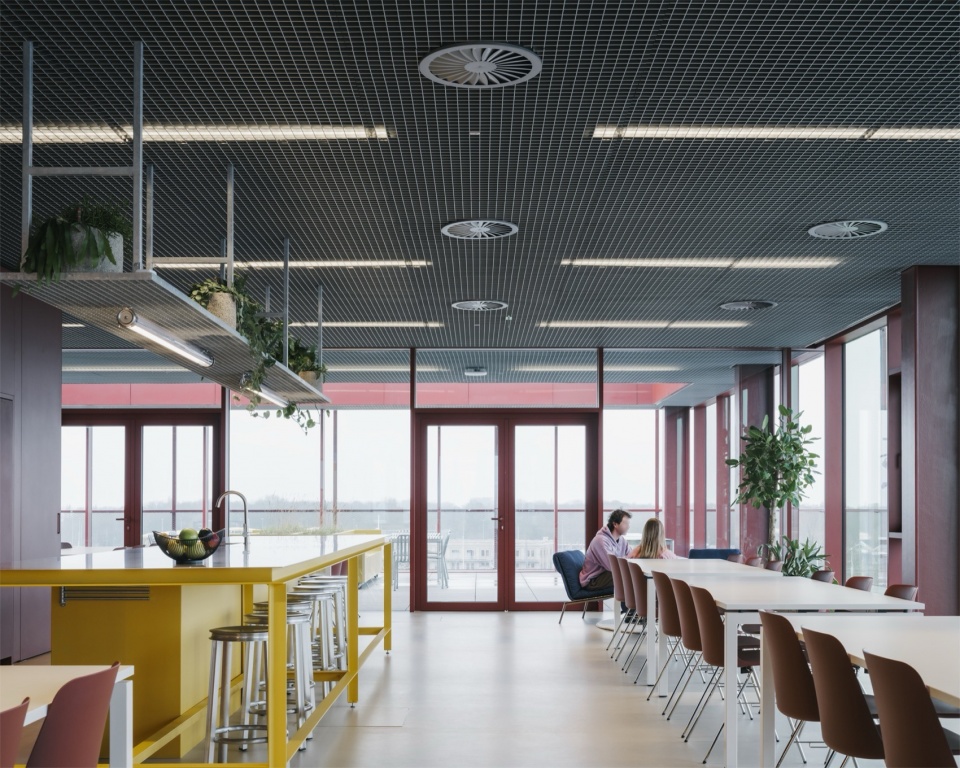 Elia Groups Service Center by OYO Architects