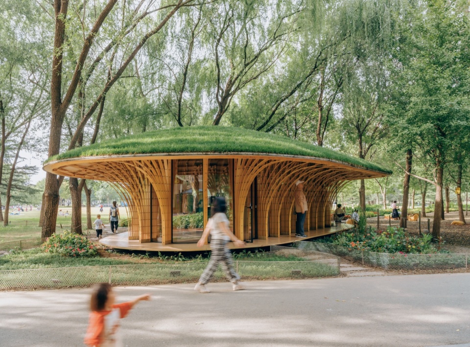 WEST GARDEN FLORIST by LUOstudio