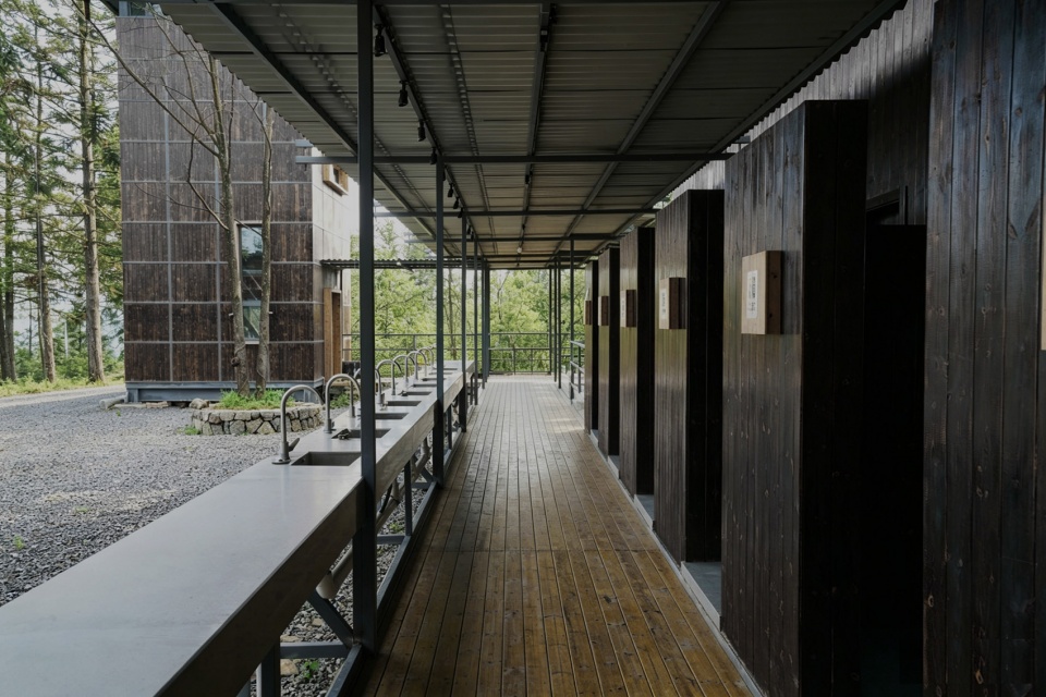 huangfengyan camping park visitor center by xj designagency