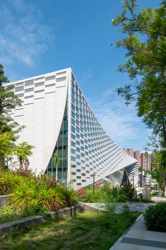 panzhihua grand theatre by cscec