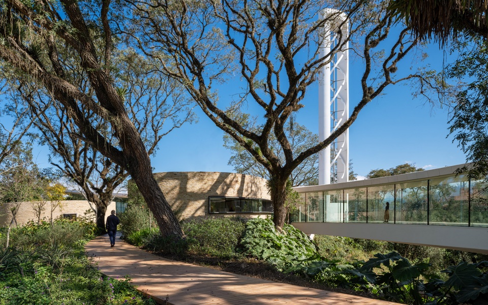 lola mora cultural center by pelli clarke partners