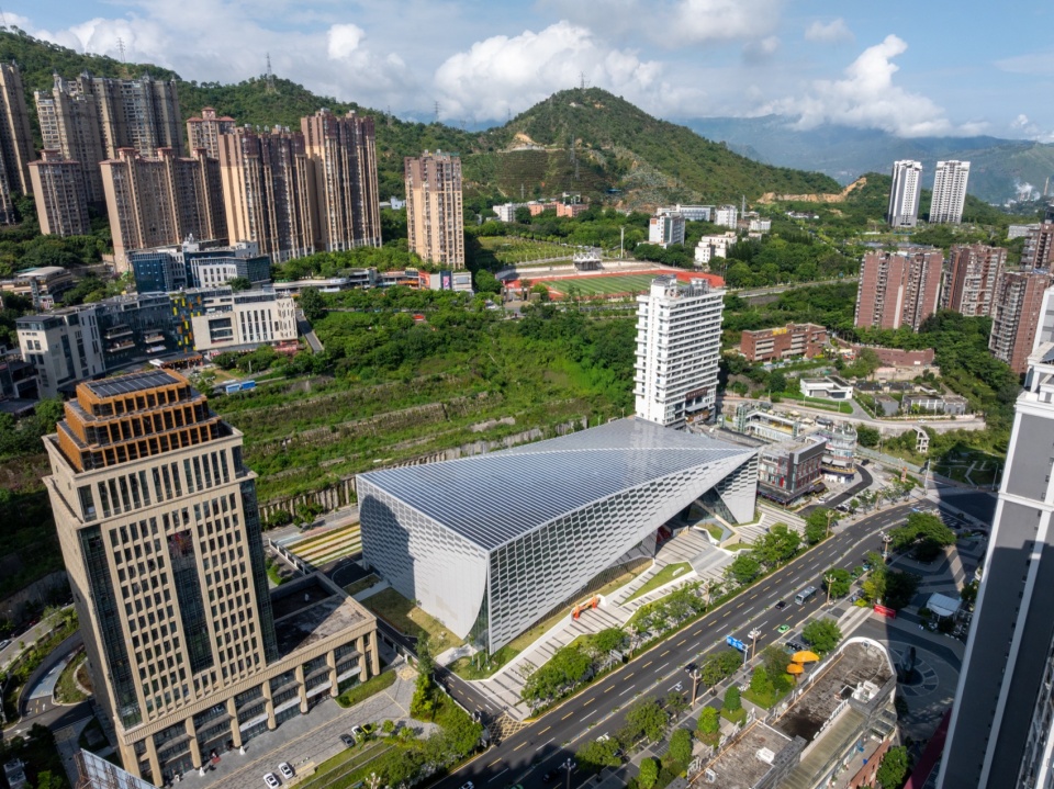 panzhihua grand theatre by cscec