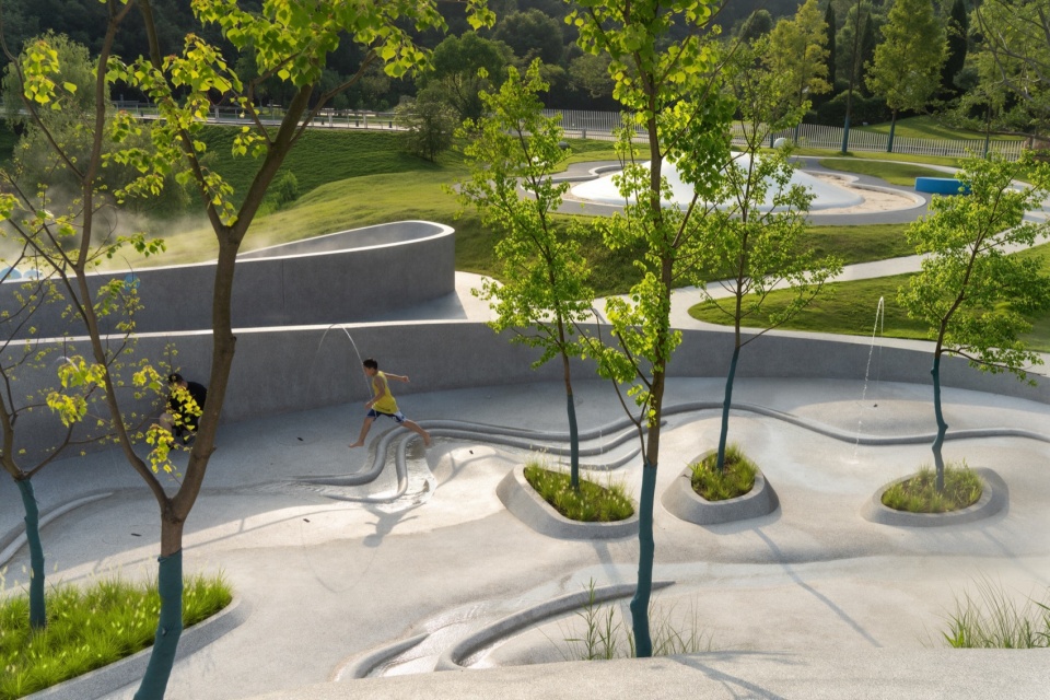 Liuquan Lake Water Discovery Park by HID Landscape Architecture