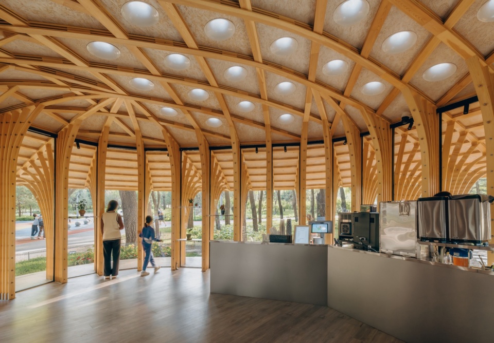 WEST GARDEN FLORIST by LUOstudio