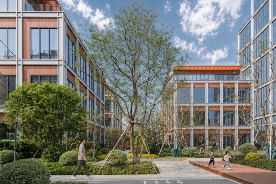 greentown thinkworks by lycs gla