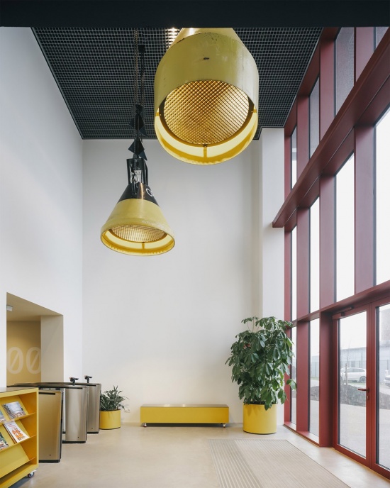 Elia Groups Service Center by OYO Architects
