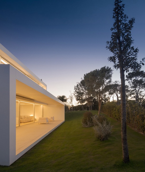 NIU N320 by Fran Silvestre Arquitectos