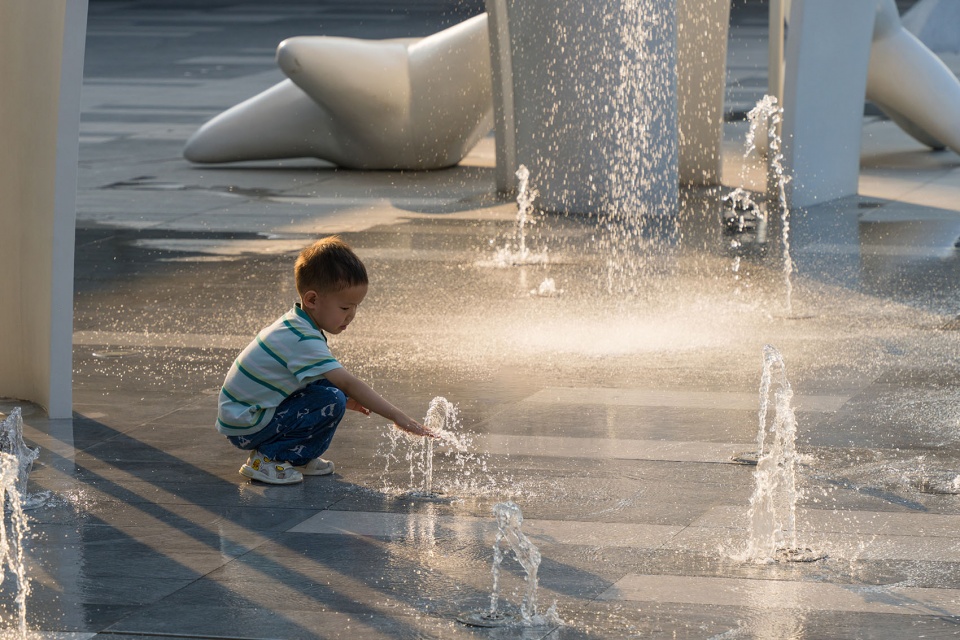 The Splash Plaza Sparked by Urban Energy