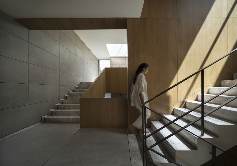 House Between Walls by Studio Urban Form Objects