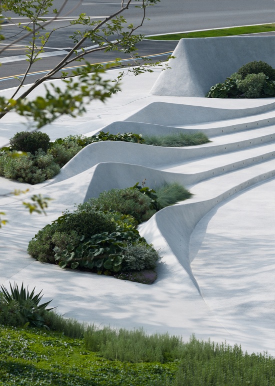 The Splash Plaza Sparked by Urban Energy