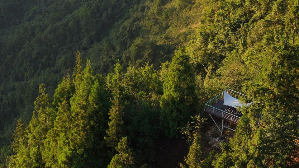 huangfengyan camping park visitor center by xj designagency