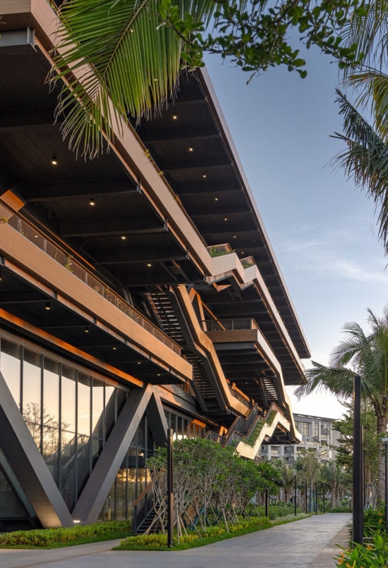 Haikou Workers Activity Center by CADG
