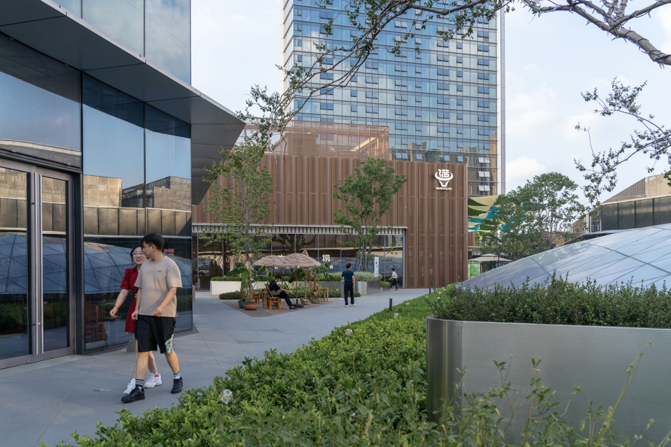 Nanjing Alibaba Center Landscape Design by FLO