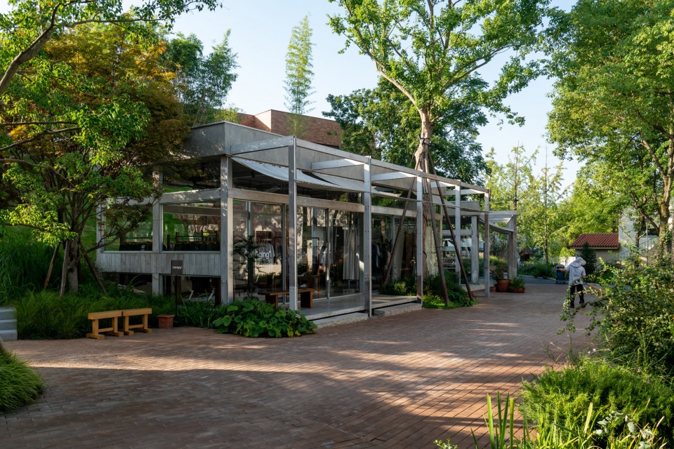 luxelakes cpi phase 3 by xj designagency