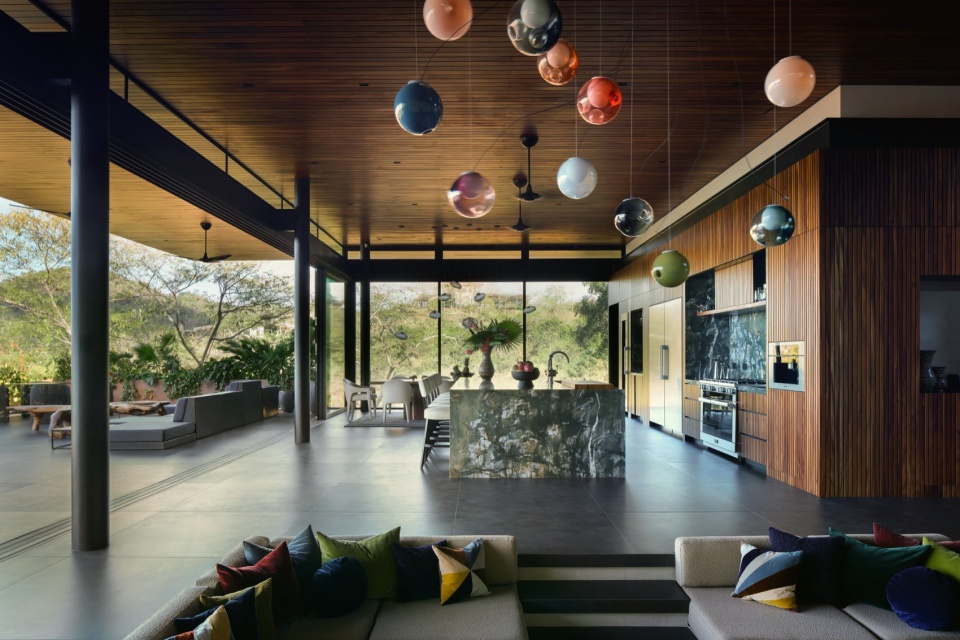 Casa Akiga by Studio Saxe